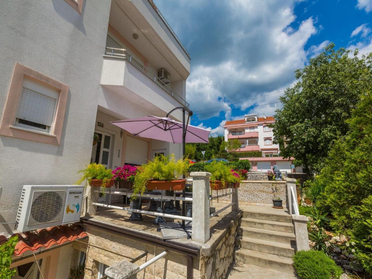Apartments Vanessa Dramalj Esterno foto